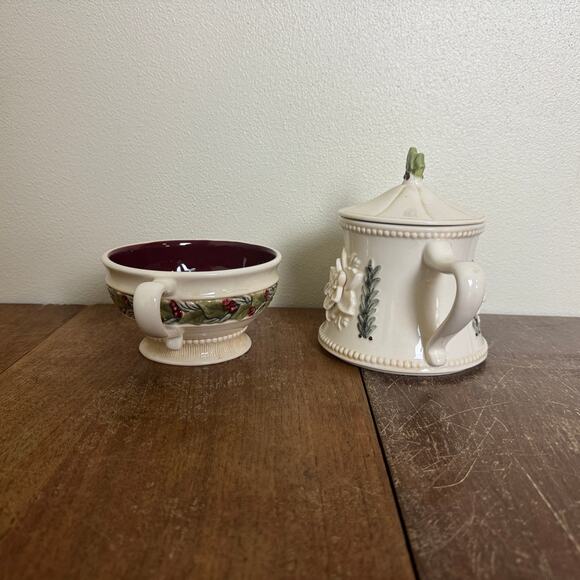Grasslands Roads Holiday Garland Ceramic Teapot with lid and Tea cup Set - Picture 4 of 9